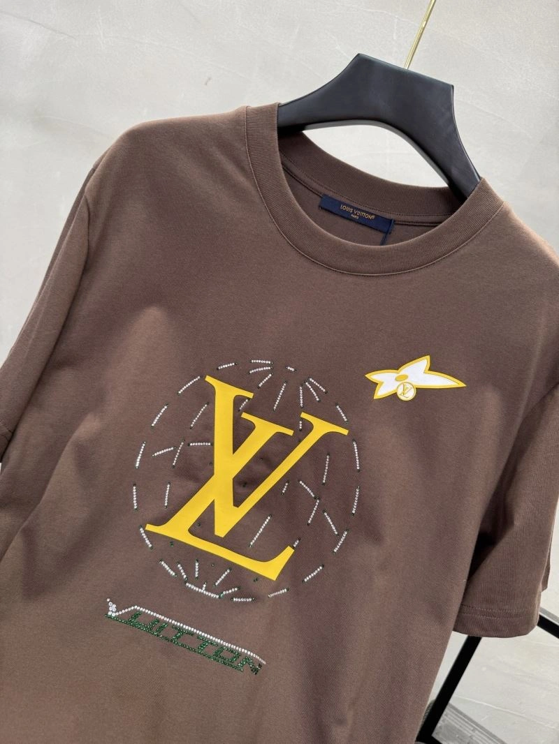 Bold Louis Vuitton T-Shirts 132576