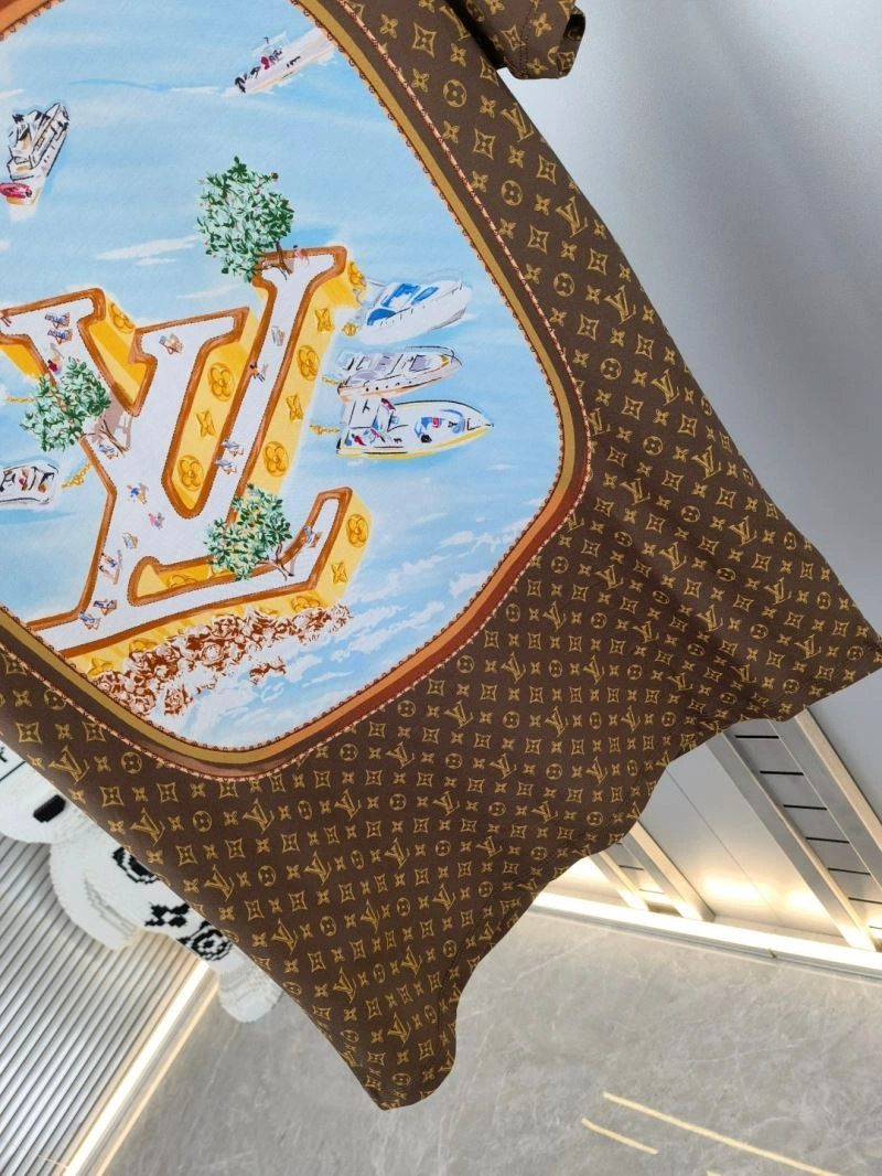 Minimalist Louis Vuitton T-Shirts 132602