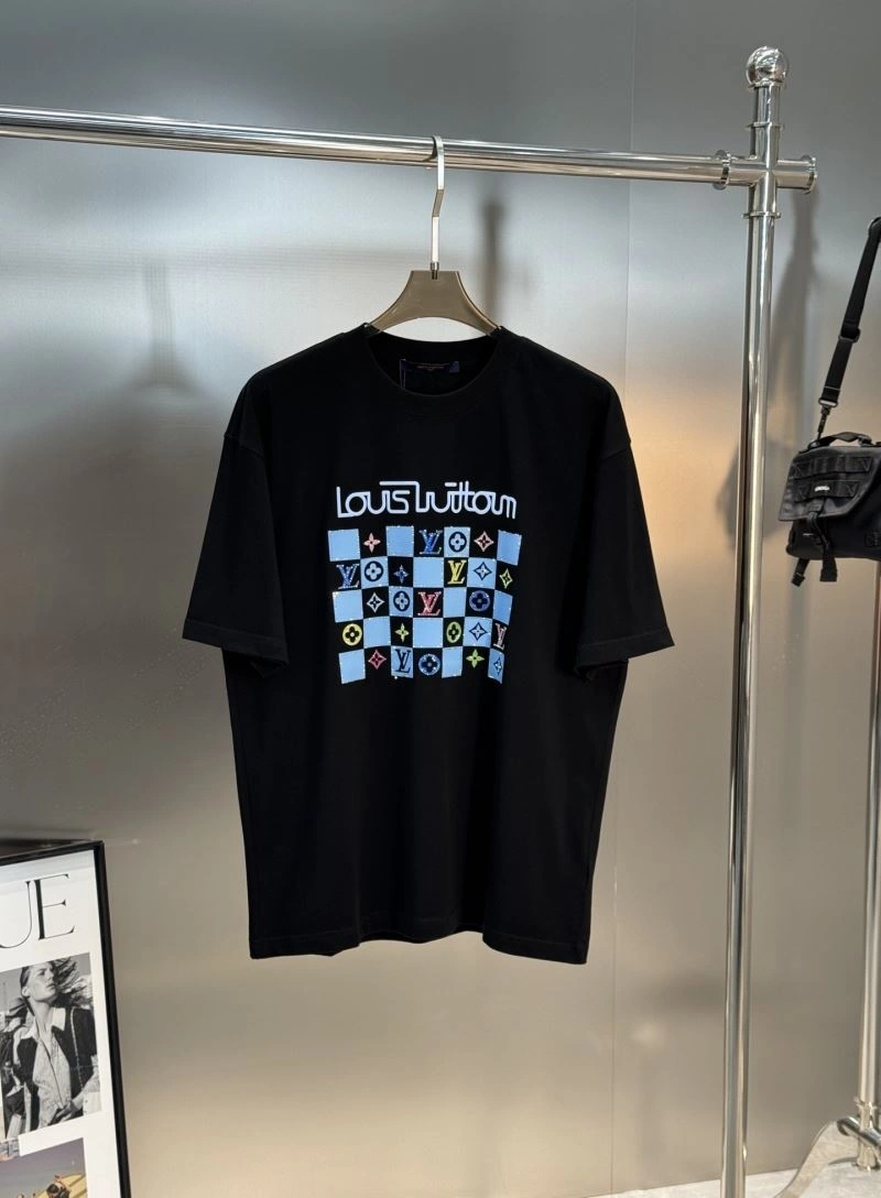 FreshLook Louis Vuitton T-Shirts 132596