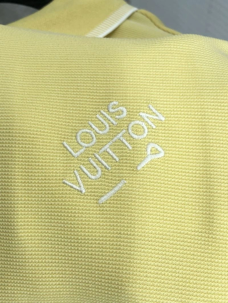 Modern Louis Vuitton T-Shirts 132593