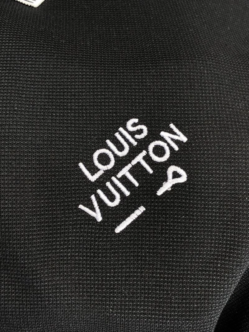 Contemporary Louis Vuitton T-Shirts 132582