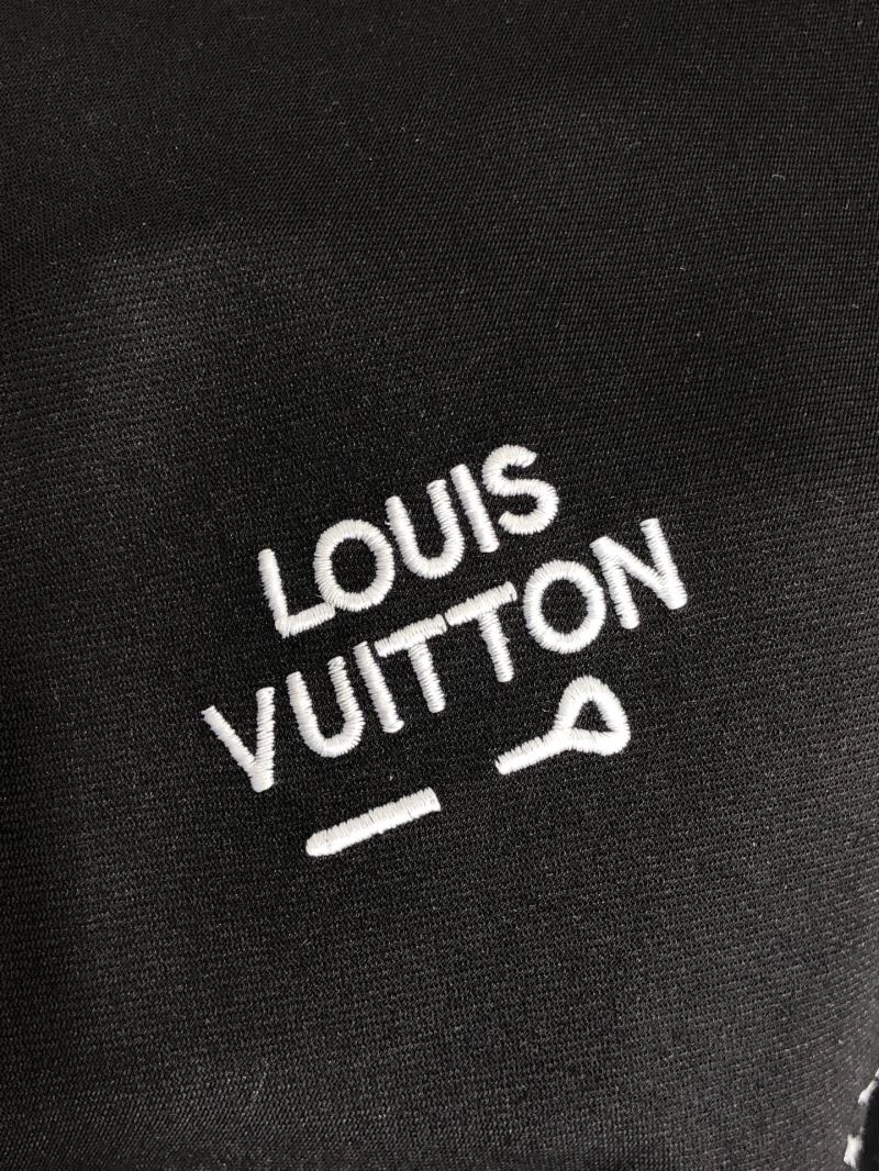 Louis Vuitton T-Shirts Breathable 132573