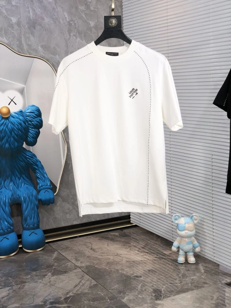 Louis Vuitton T-Shirts WeatherProof 132579