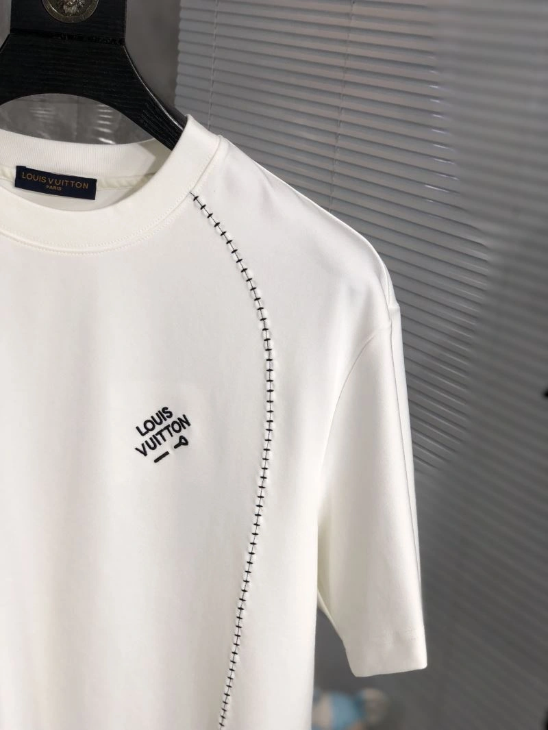 Louis Vuitton T-Shirts WeatherProof 132579