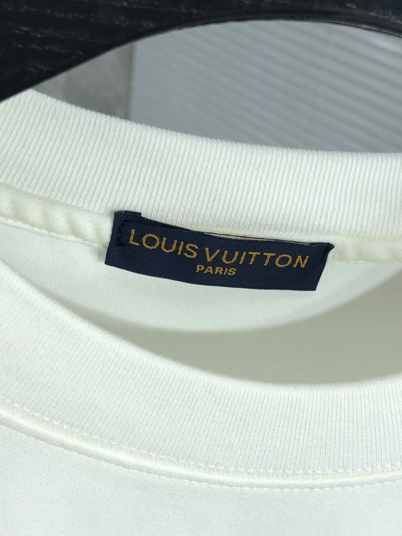 Louis Vuitton T-Shirts WeatherProof 132579