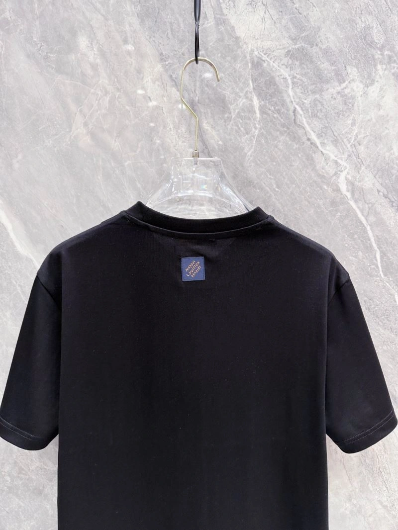 Louis Vuitton T-Shirts Durable 132572