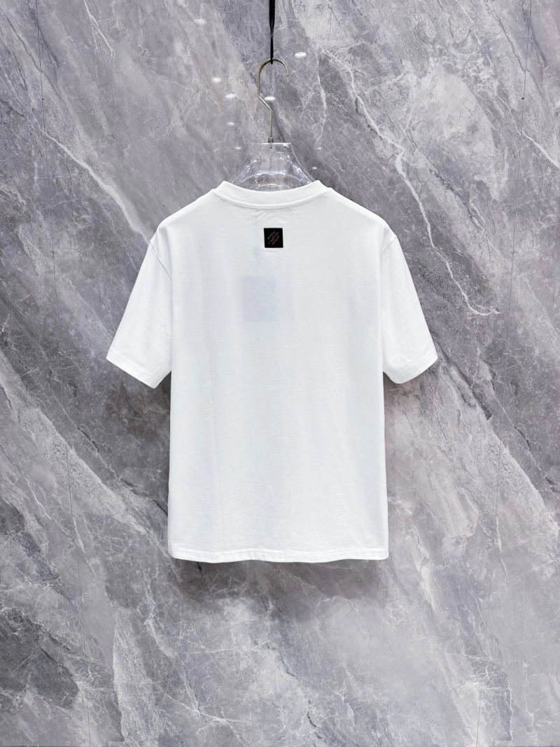 Louis Vuitton T-Shirts WrinkleFree 132574