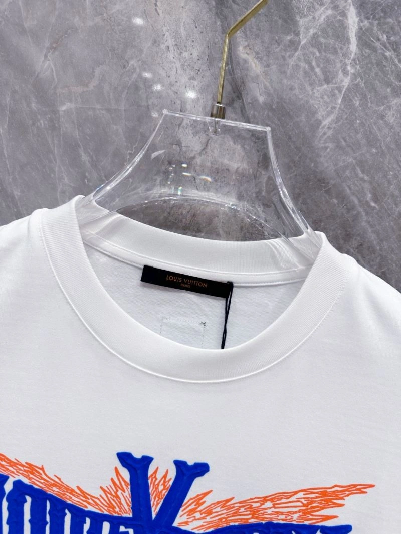 Louis Vuitton T-Shirts WrinkleFree 132574