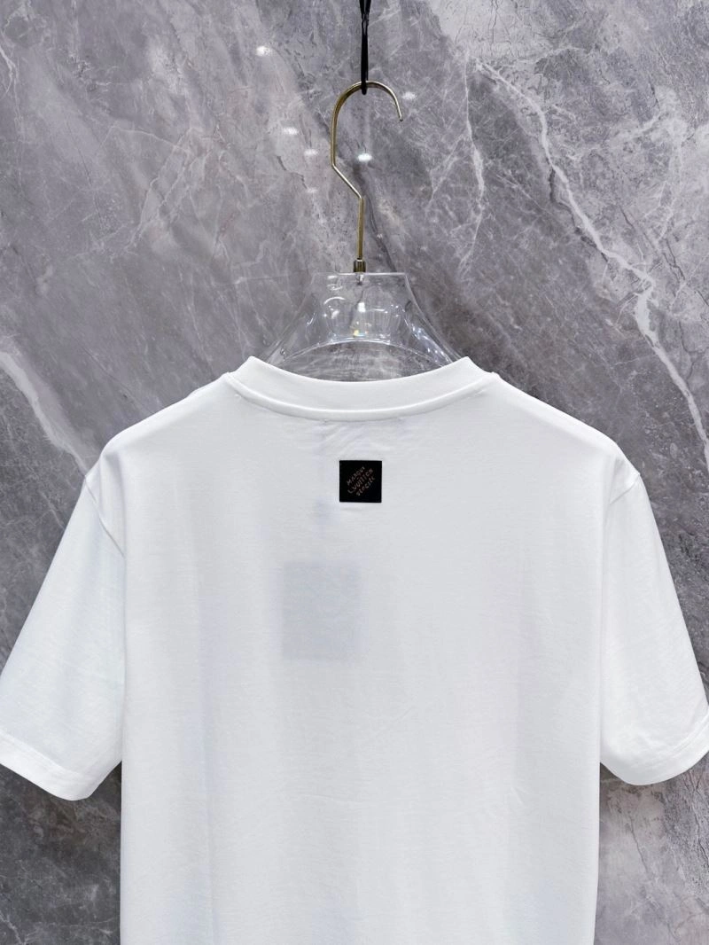 Louis Vuitton T-Shirts WrinkleFree 132574