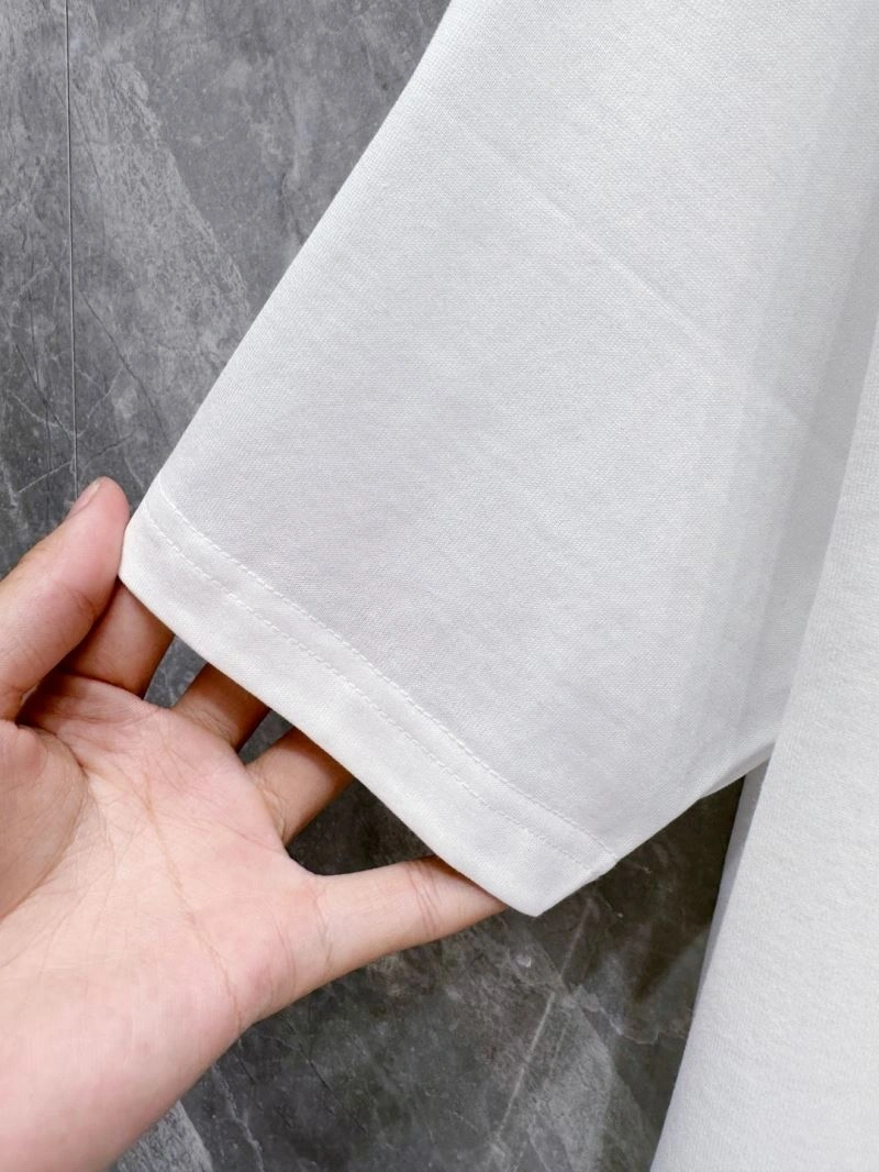 Louis Vuitton T-Shirts WrinkleFree 132574