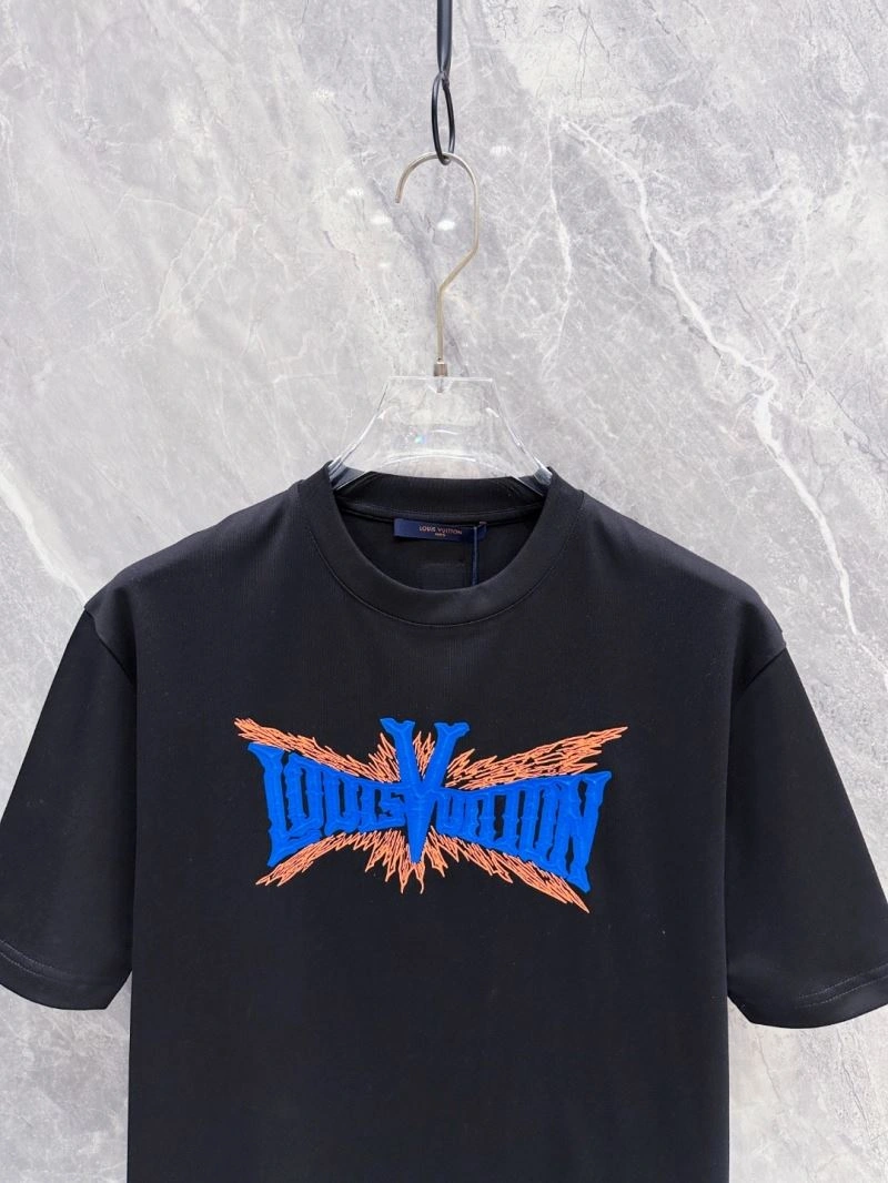 Original Louis Vuitton T-Shirts 132571