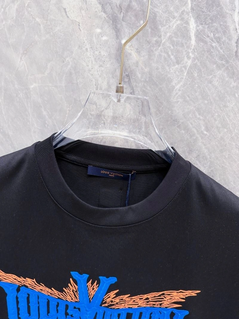 Original Louis Vuitton T-Shirts 132571