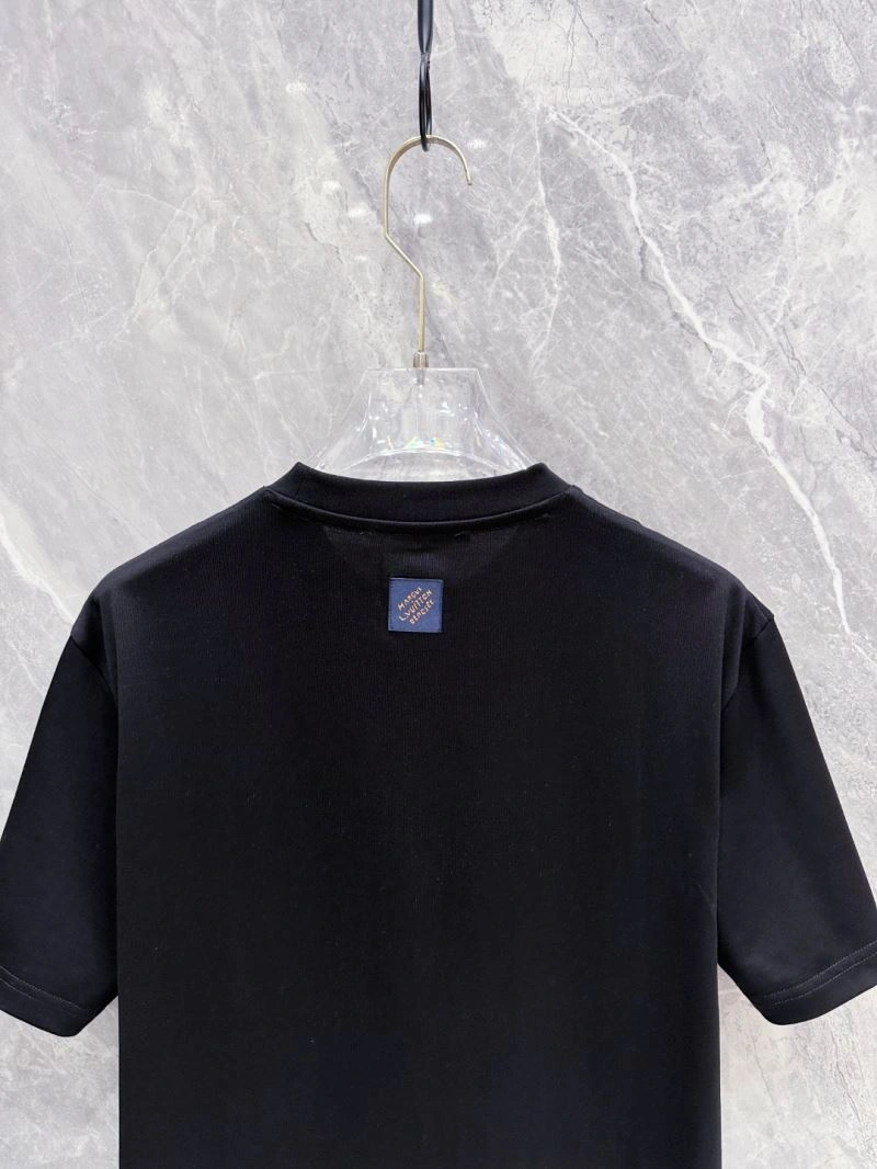 Original Louis Vuitton T-Shirts 132571