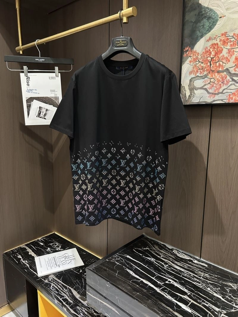 Louis Vuitton T-Shirts Affordable 132569