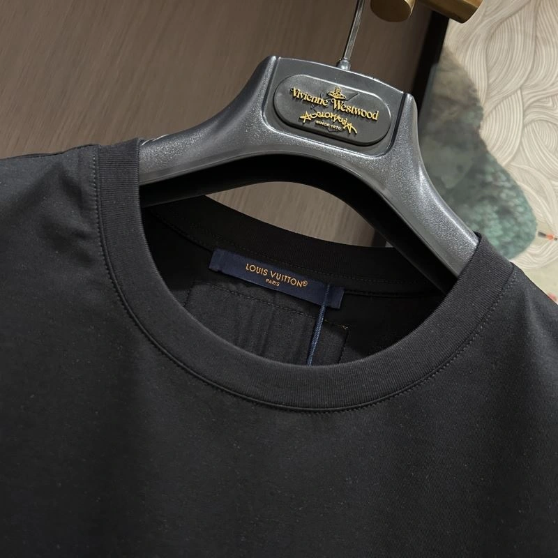 Louis Vuitton T-Shirts Comfortable 132567