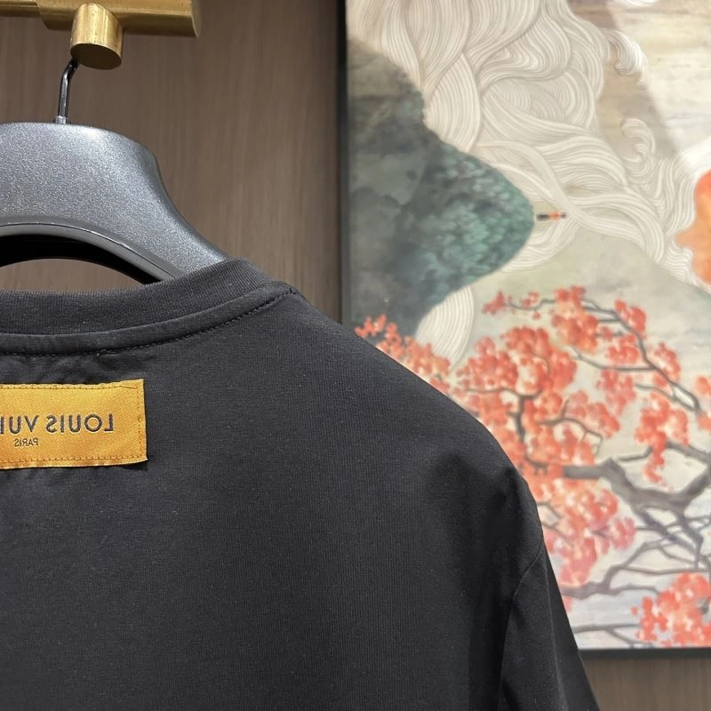 SmoothTexture Louis Vuitton T-Shirts 132564