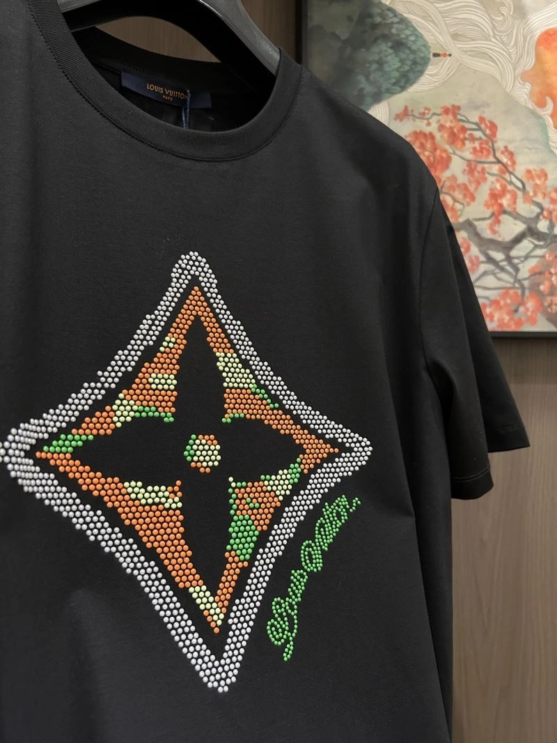 SmoothTexture Louis Vuitton T-Shirts 132564