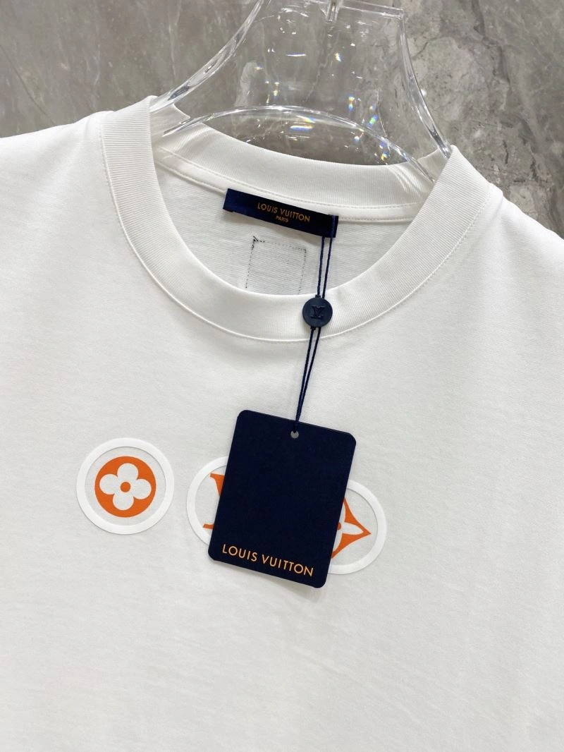 Refined Louis Vuitton T-Shirts 132565