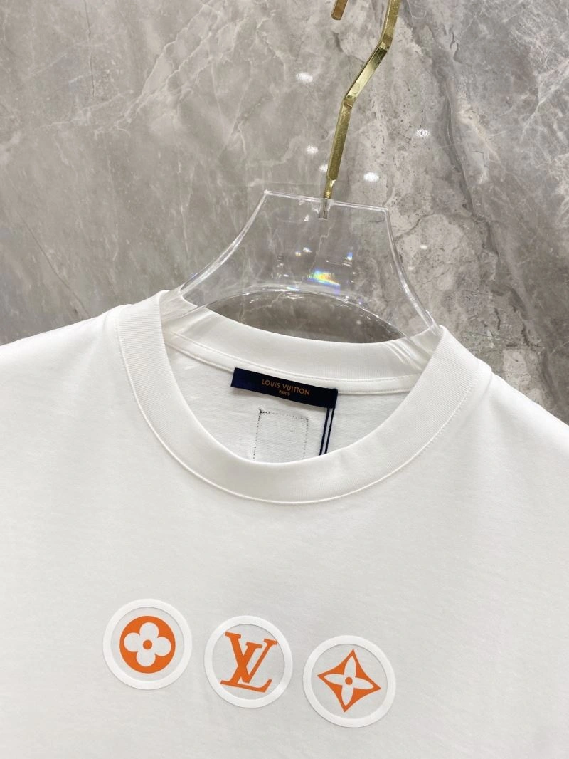 Refined Louis Vuitton T-Shirts 132565