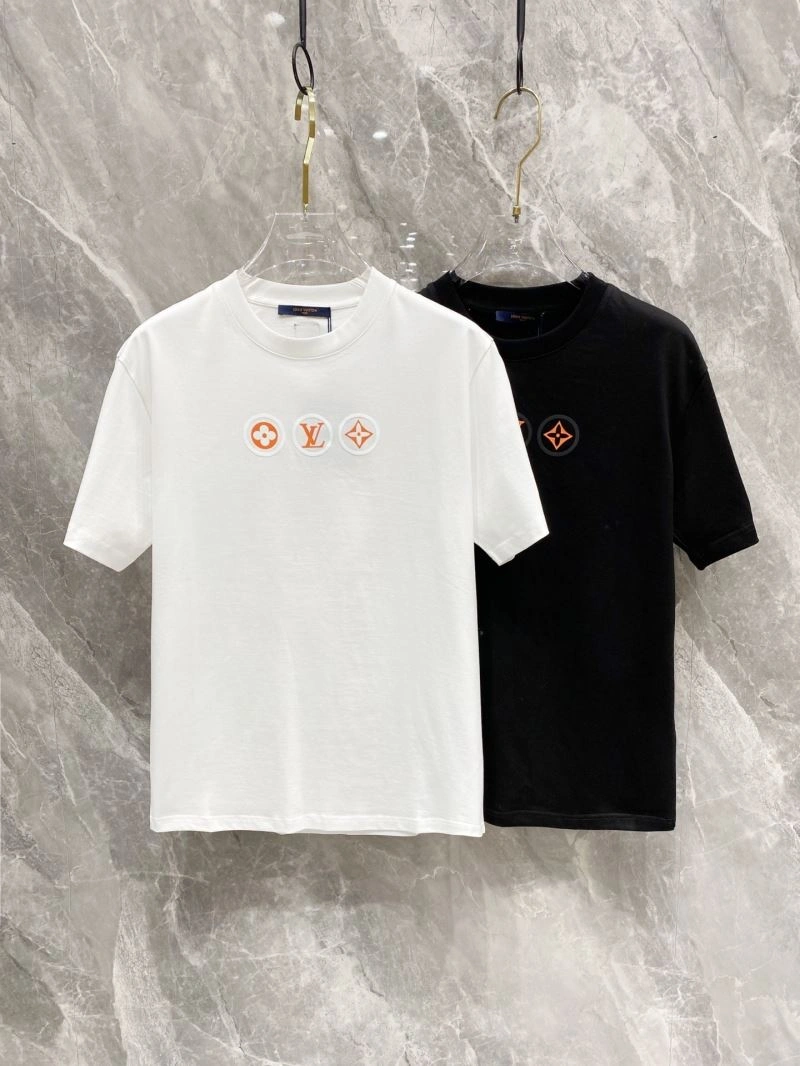 Refined Louis Vuitton T-Shirts 132565