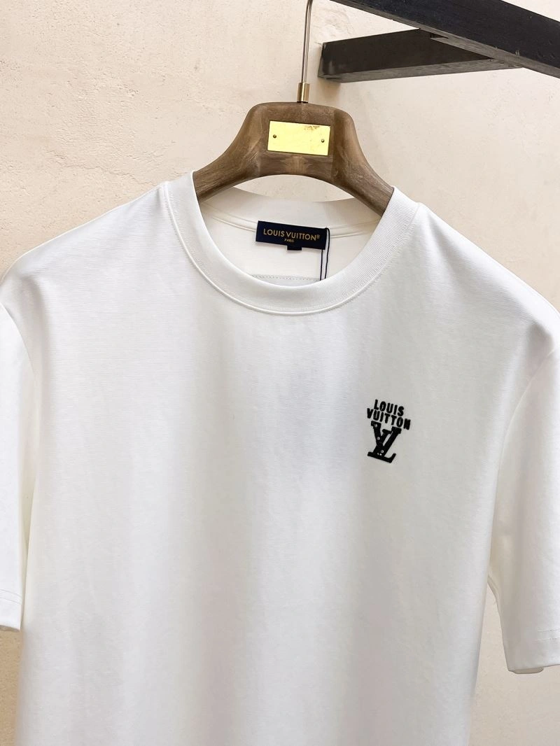 Louis Vuitton T-Shirts Elegant 132562