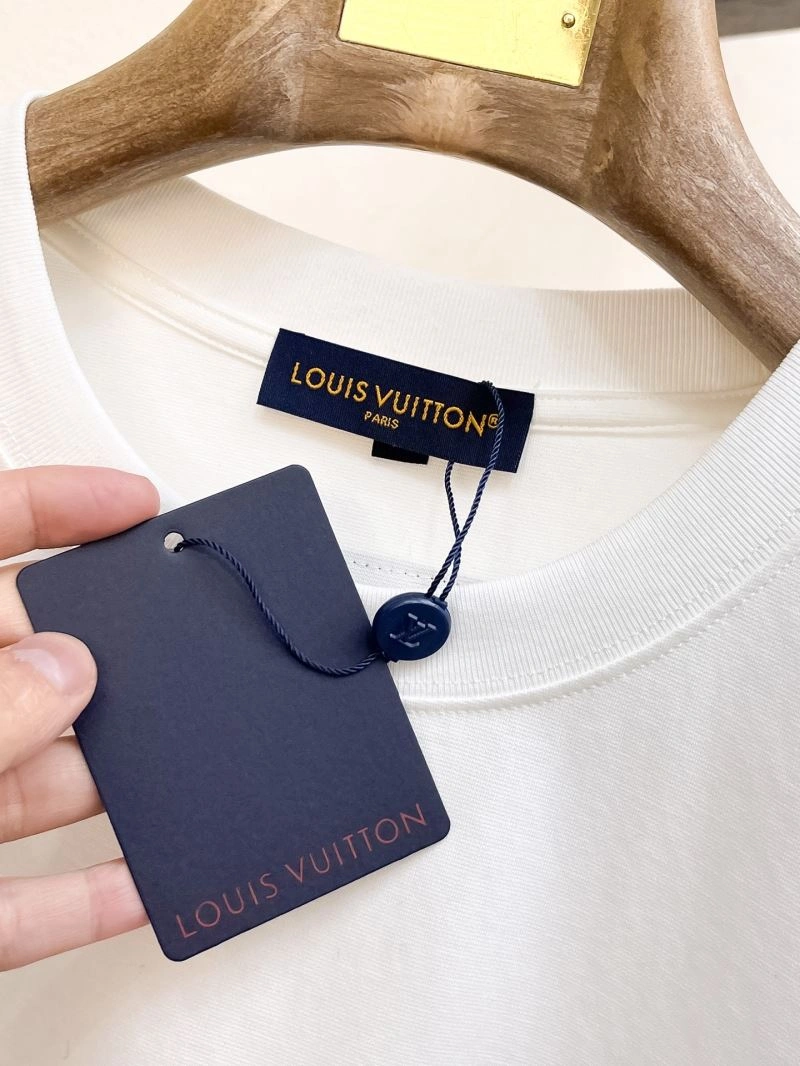 Louis Vuitton T-Shirts Elegant 132562