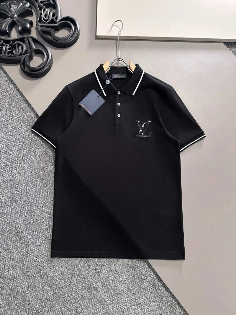 Snug Louis Vuitton T-Shirts 132547