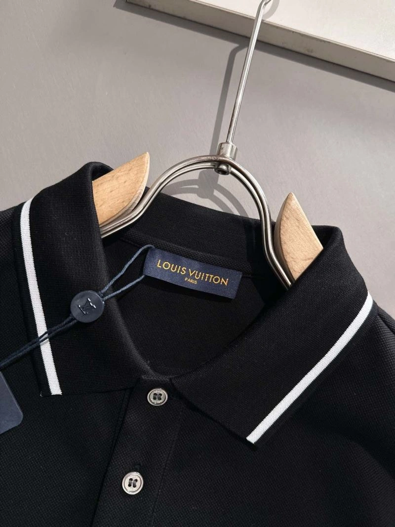 Snug Louis Vuitton T-Shirts 132547