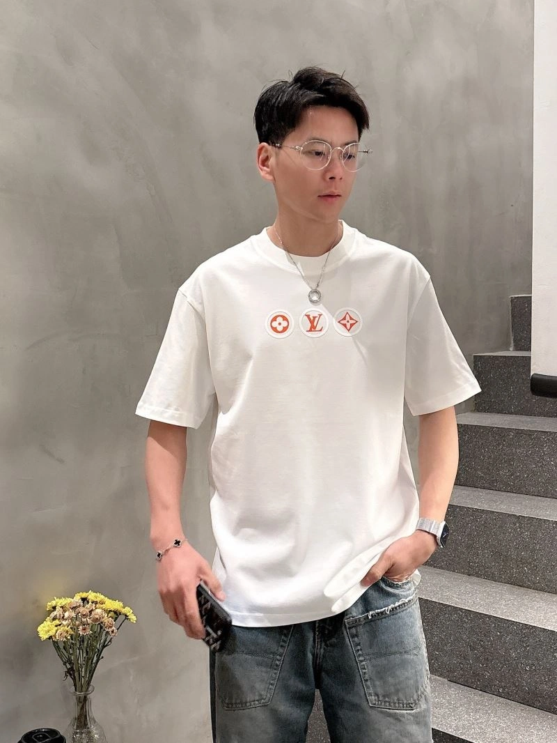 Louis Vuitton T-Shirts Original 132556