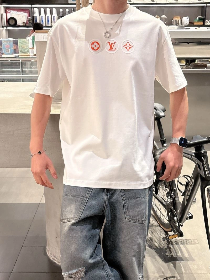 Louis Vuitton T-Shirts Original 132556