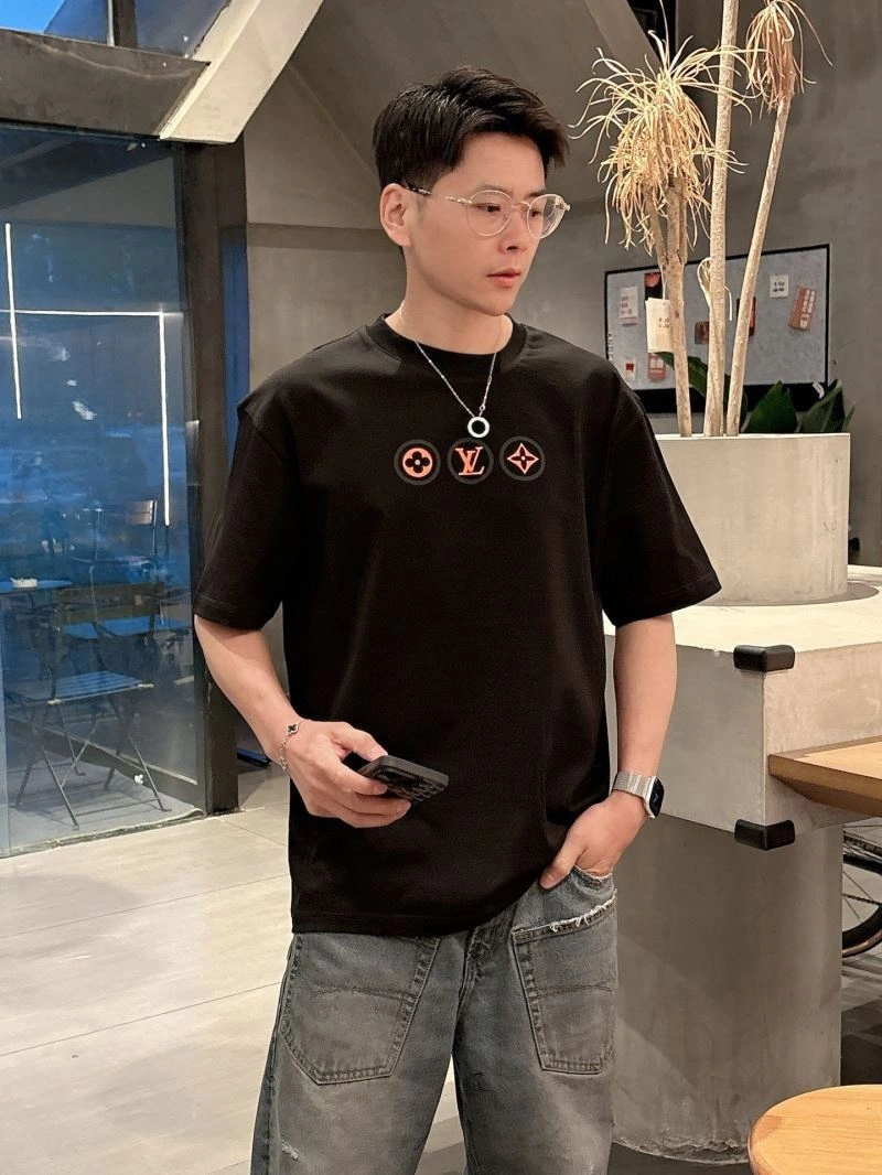 TechFriendly Louis Vuitton T-Shirts 132542