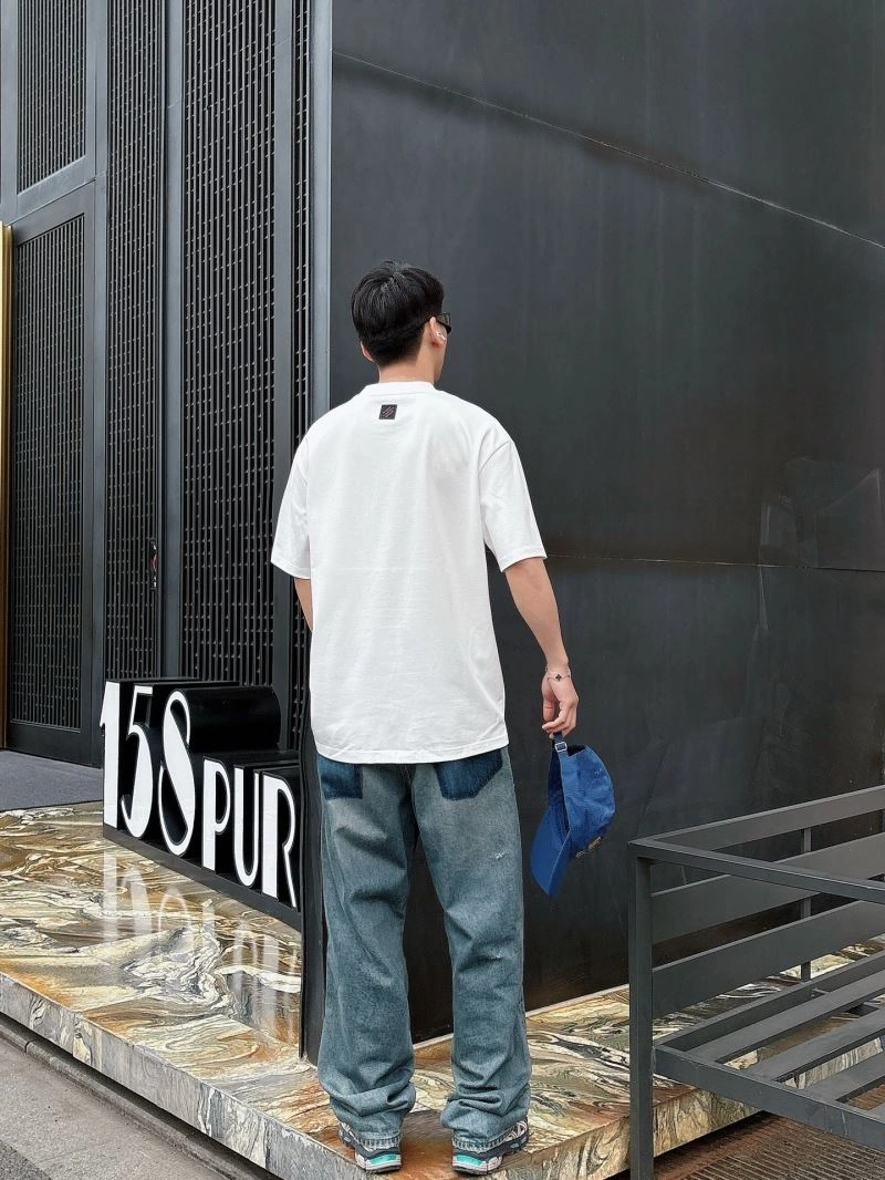 Snug Louis Vuitton T-Shirts 132553