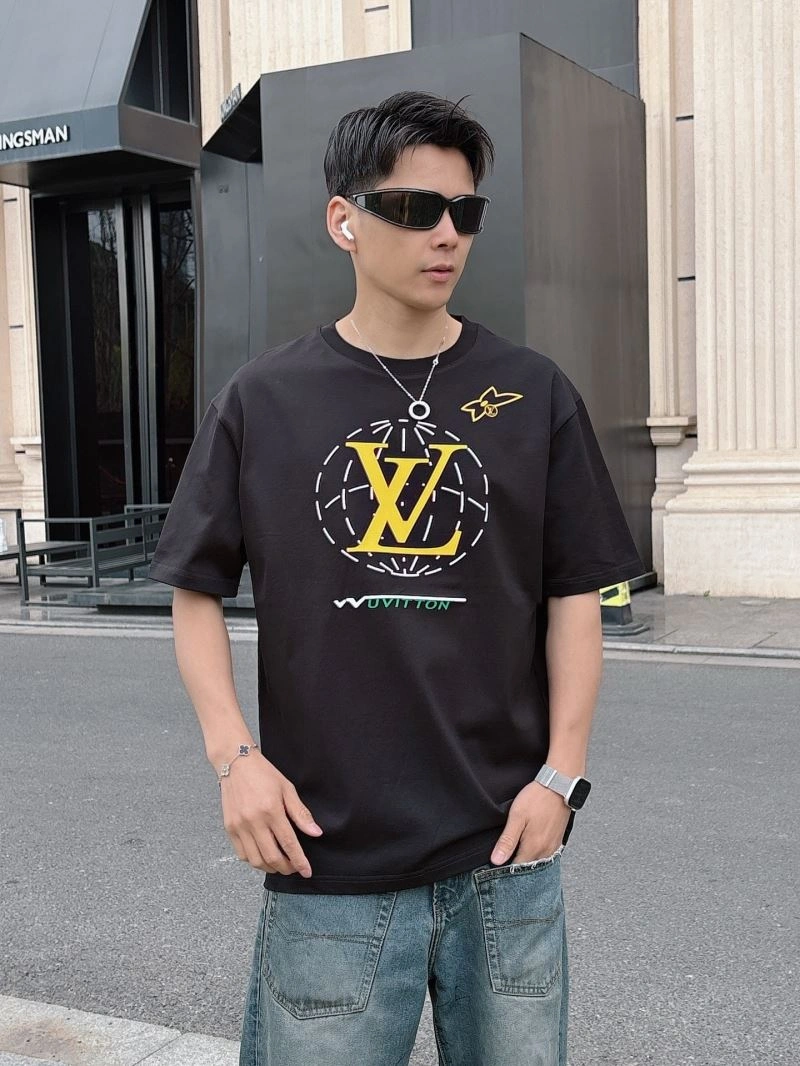Attractive Louis Vuitton T-Shirts 132532