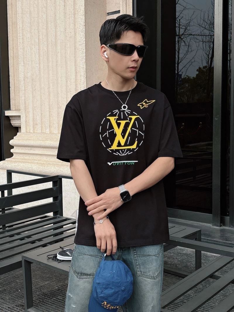 Attractive Louis Vuitton T-Shirts 132532