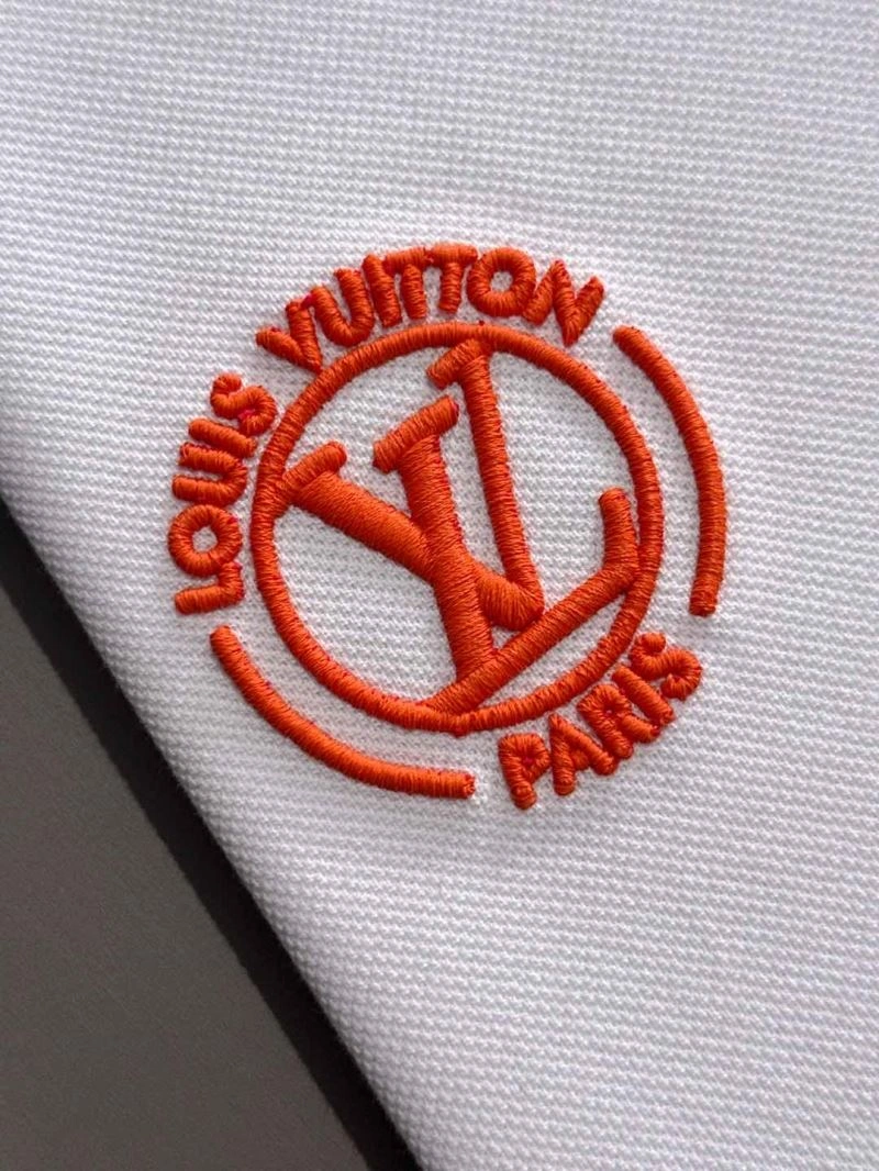 Comfortable Louis Vuitton T-Shirts 132537