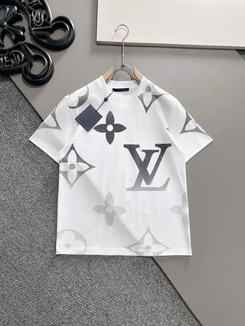 Louis Vuitton T-Shirts Breathable 132558
