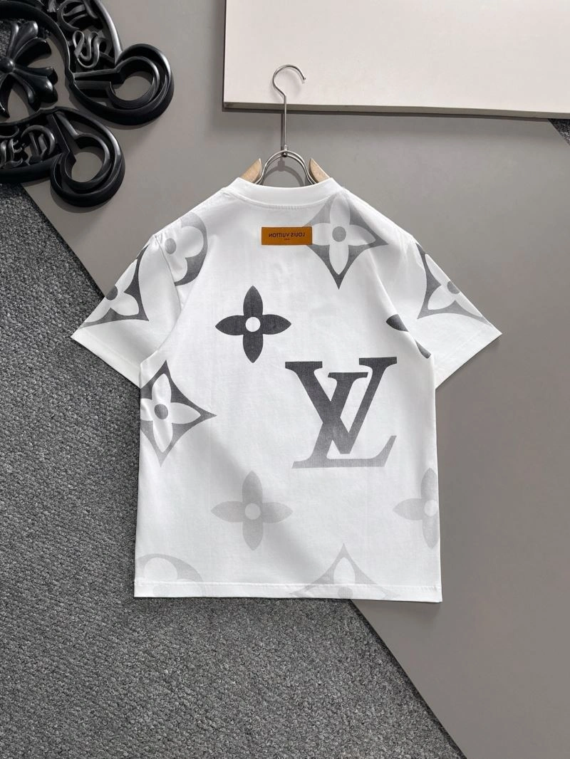 Louis Vuitton T-Shirts Breathable 132558