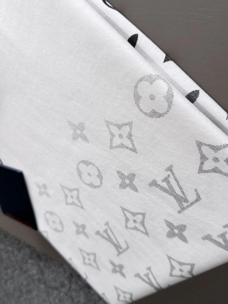 Louis Vuitton T-Shirts GoAnywhere 132536