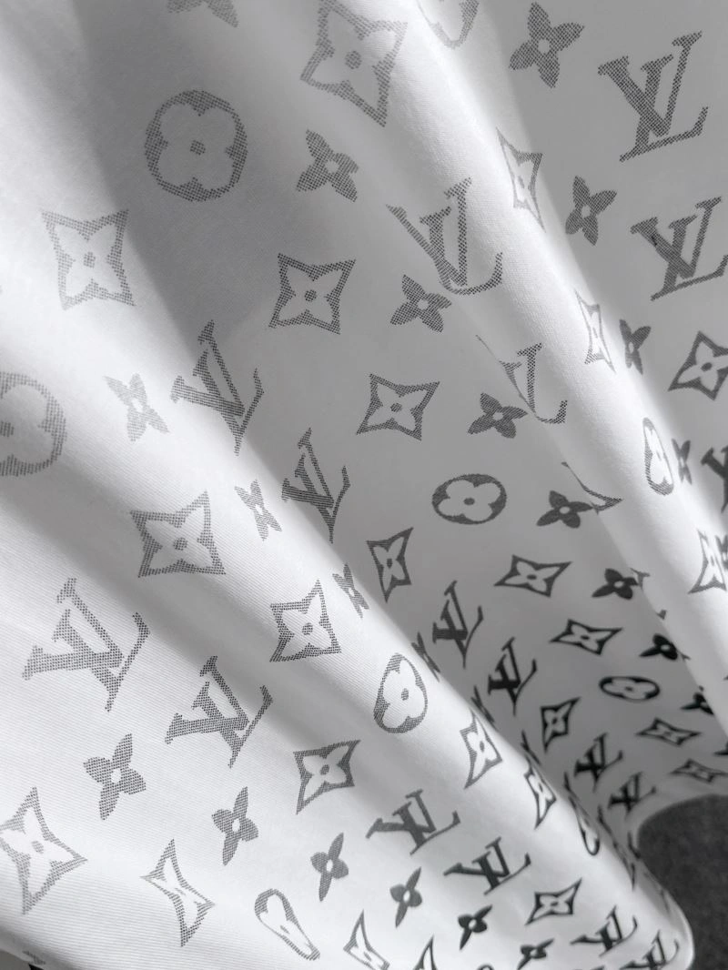 Louis Vuitton T-Shirts GoAnywhere 132536