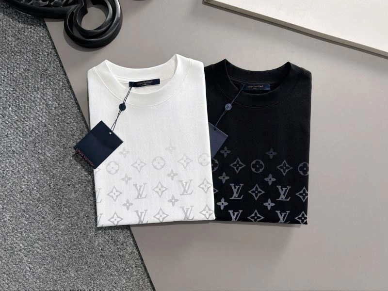Practical Louis Vuitton T-Shirts 132549
