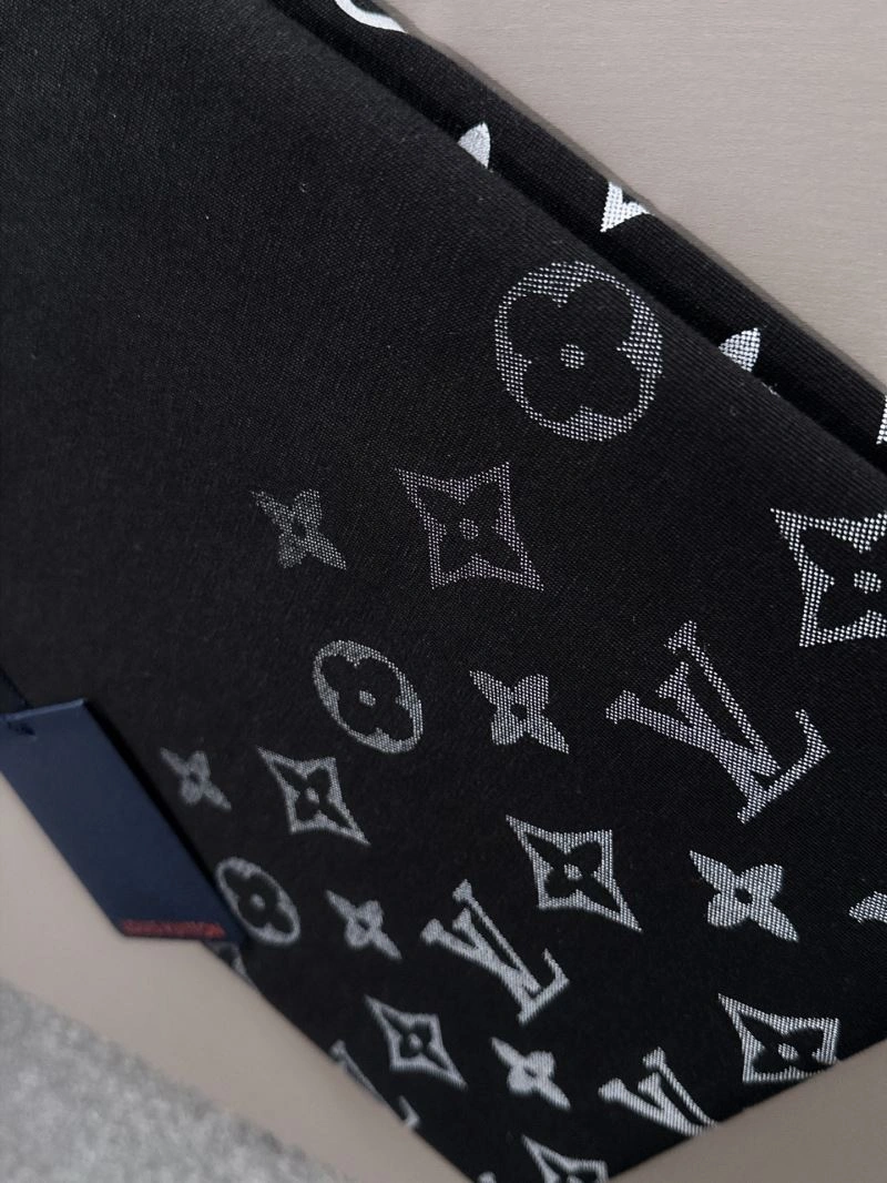 Practical Louis Vuitton T-Shirts 132549
