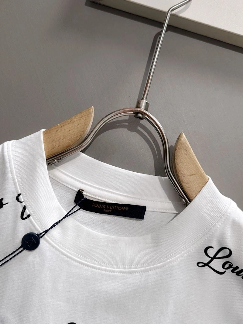 Louis Vuitton T-Shirts Comfortable 132550