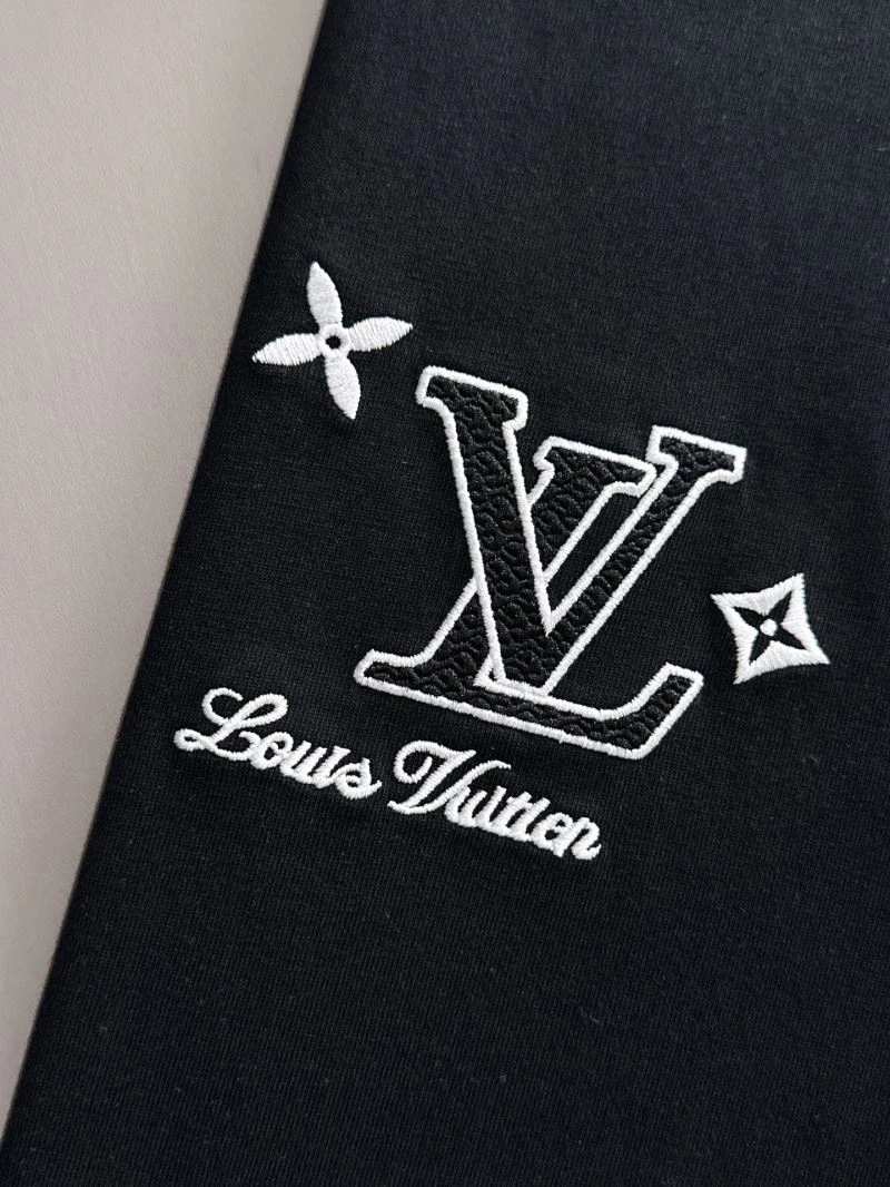 Stylish Louis Vuitton T-Shirts 132605