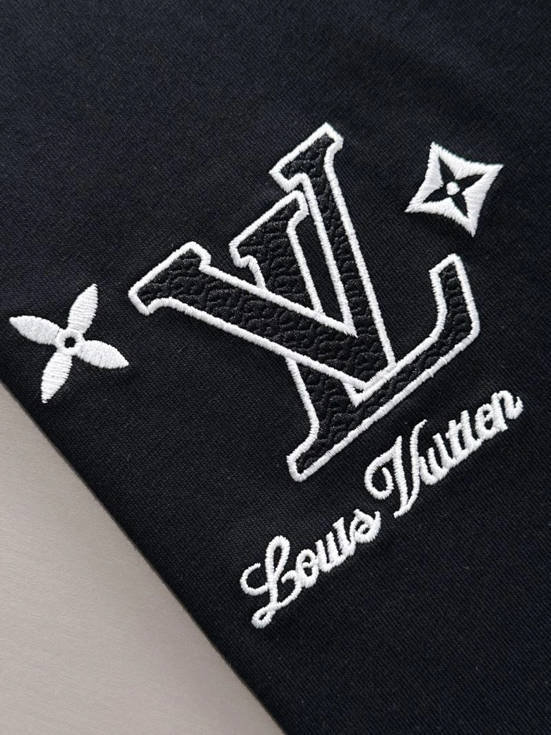 Stylish Louis Vuitton T-Shirts 132605