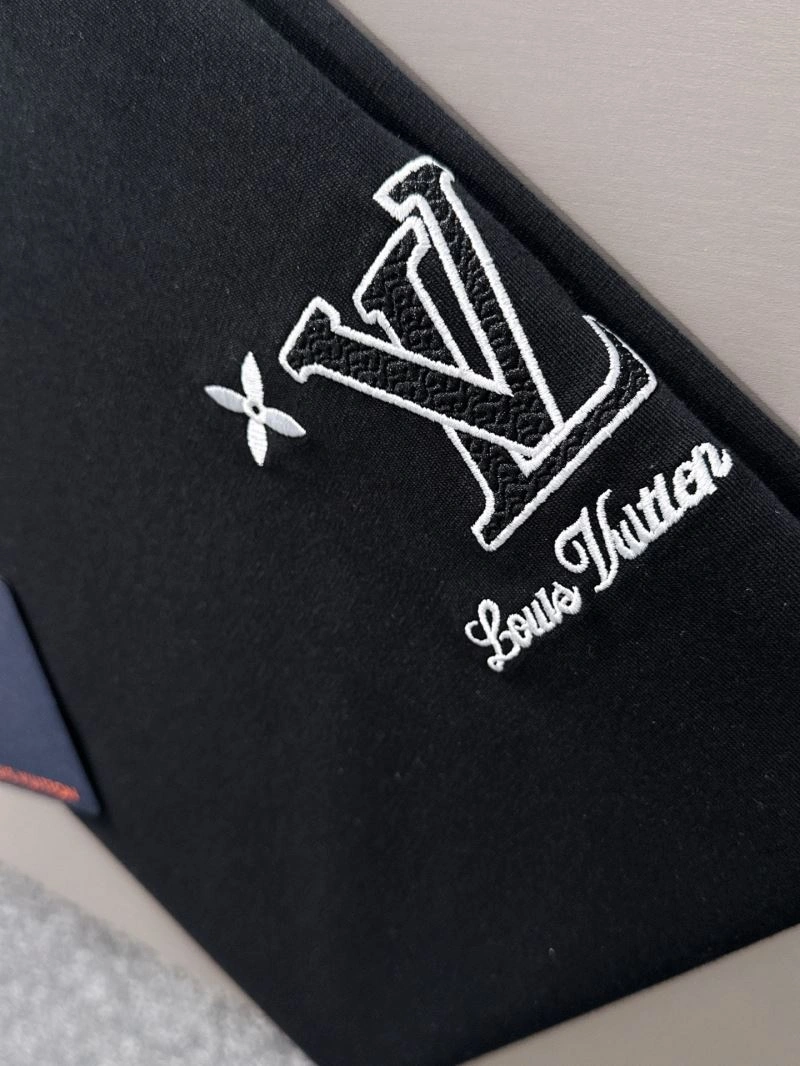 Stylish Louis Vuitton T-Shirts 132605
