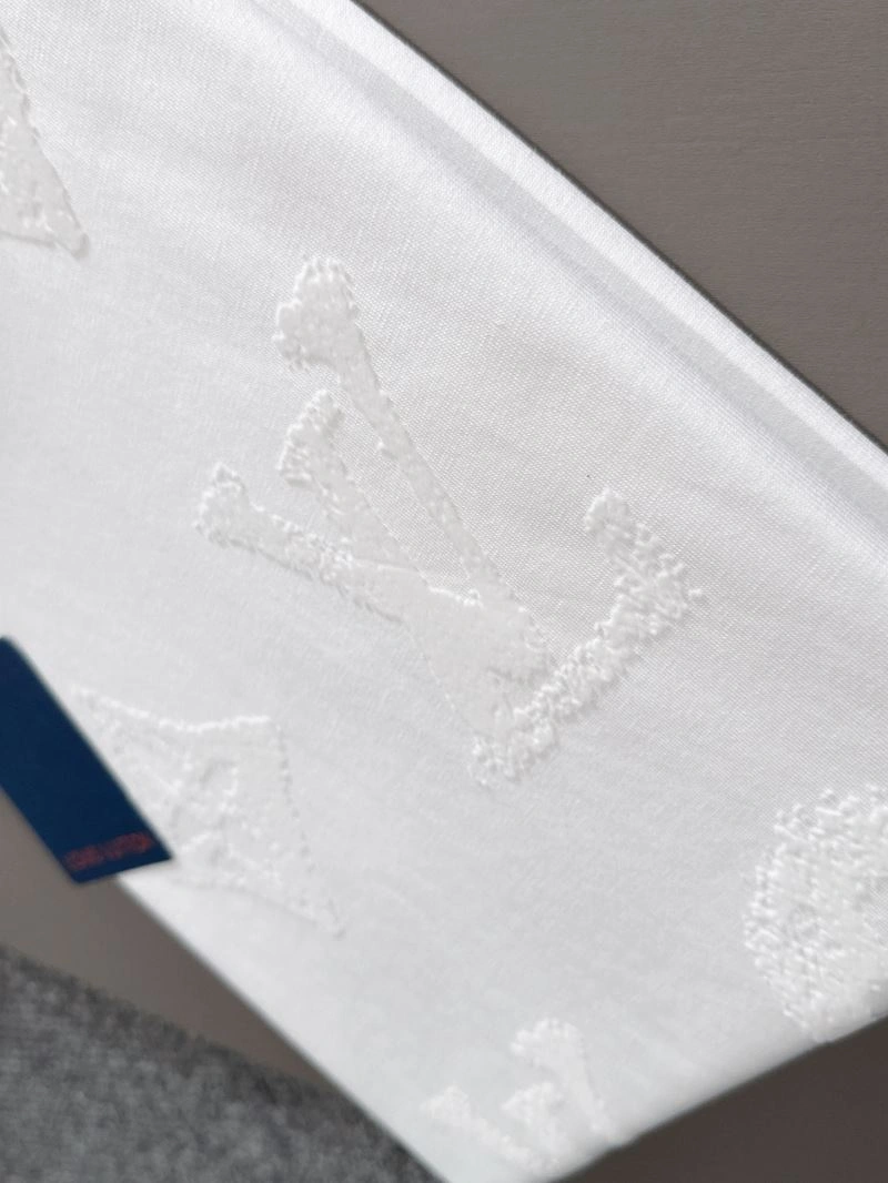 UrbanStyle Louis Vuitton T-Shirts 132533