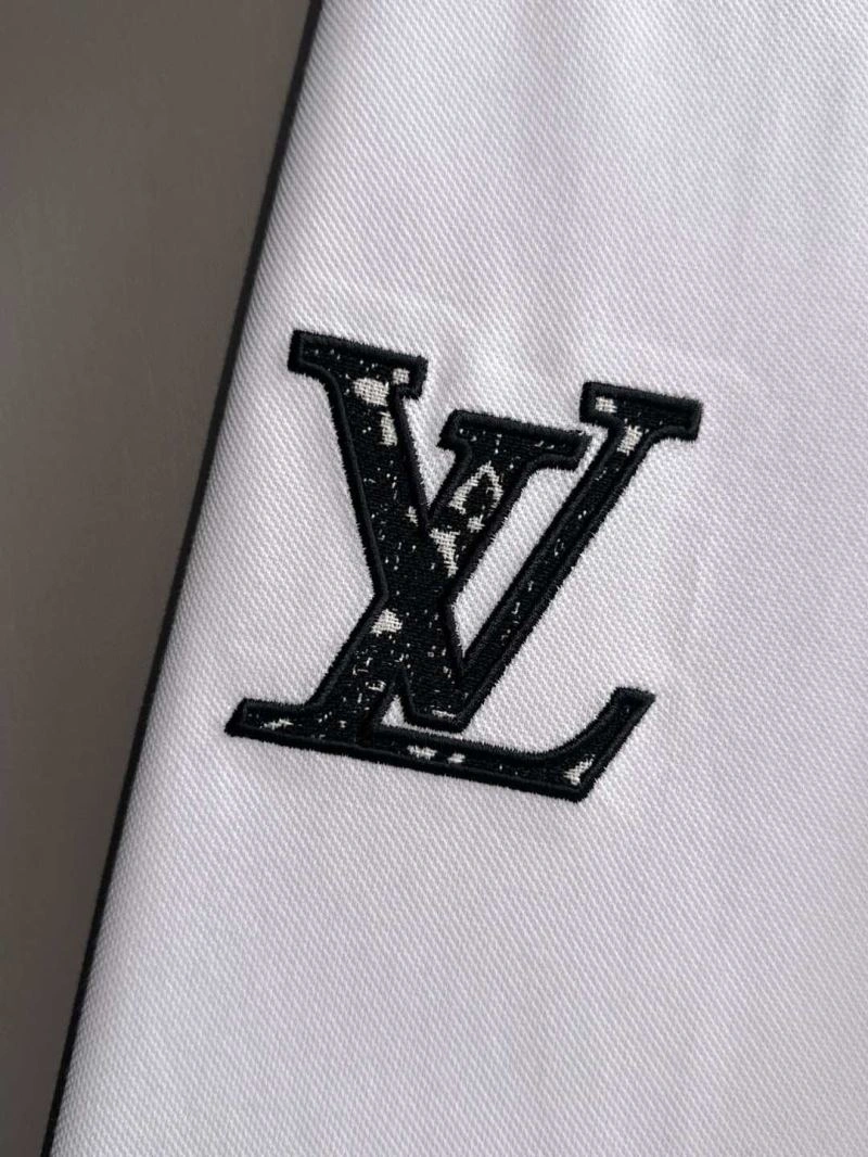 Louis Vuitton T-Shirts Sustainable 132531