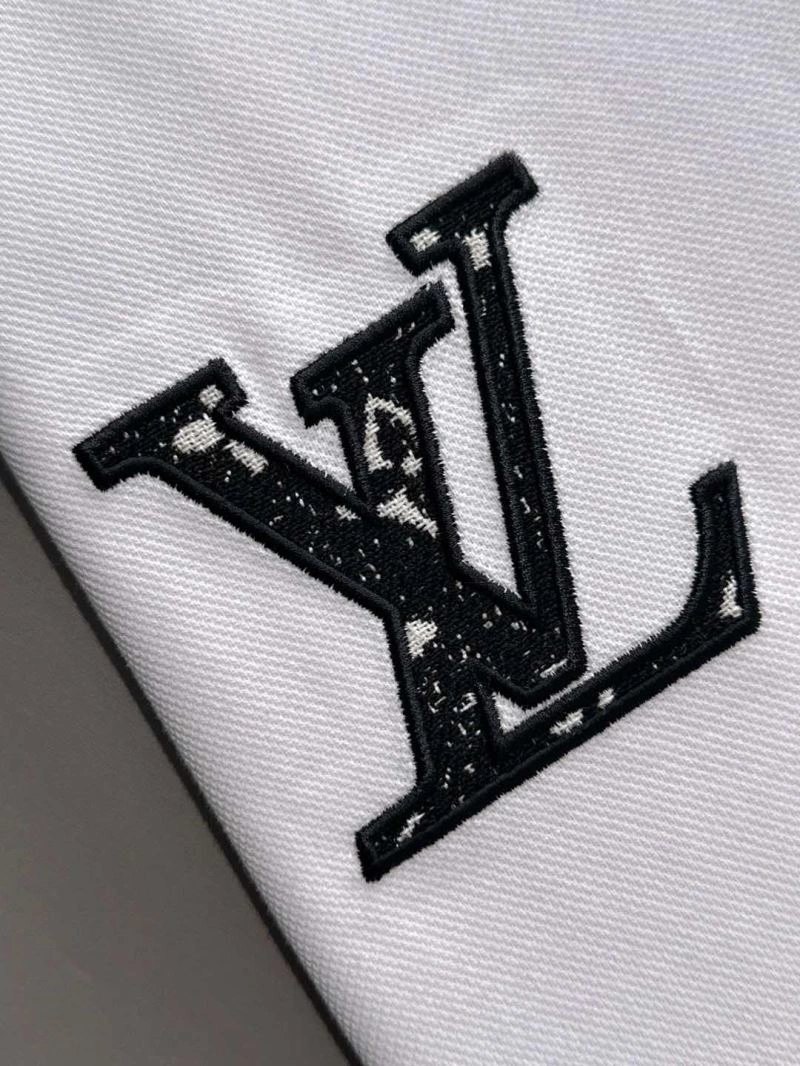 Louis Vuitton T-Shirts Sustainable 132531