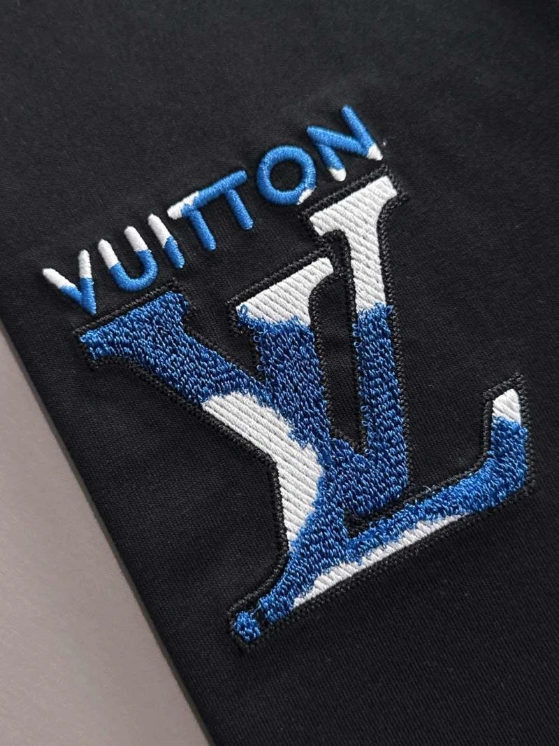 Classic Louis Vuitton T-Shirts 132526