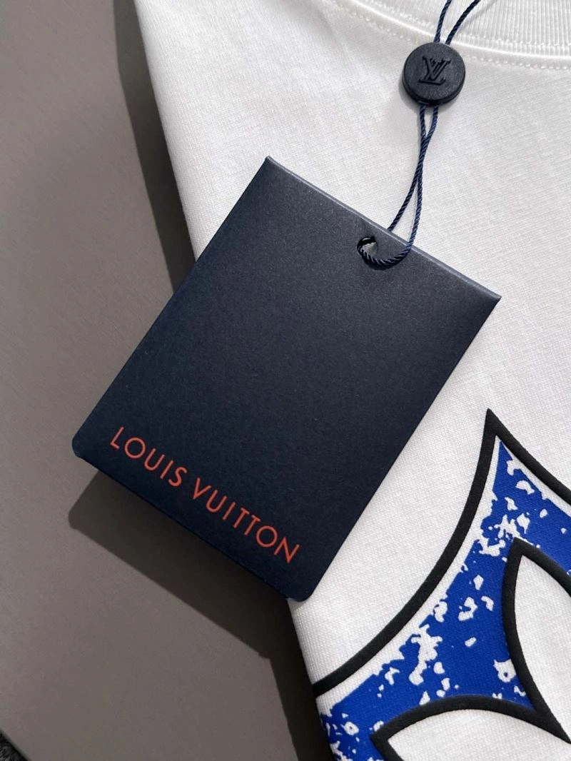 DailyWear Louis Vuitton T-Shirts 132523